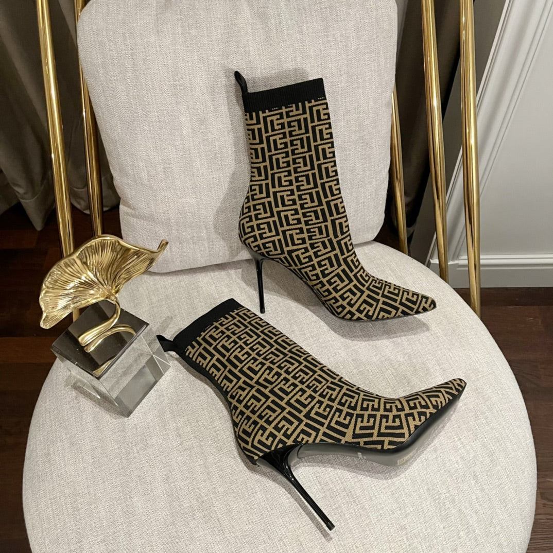 Balmain Skye 95 Knit Ankle Boots