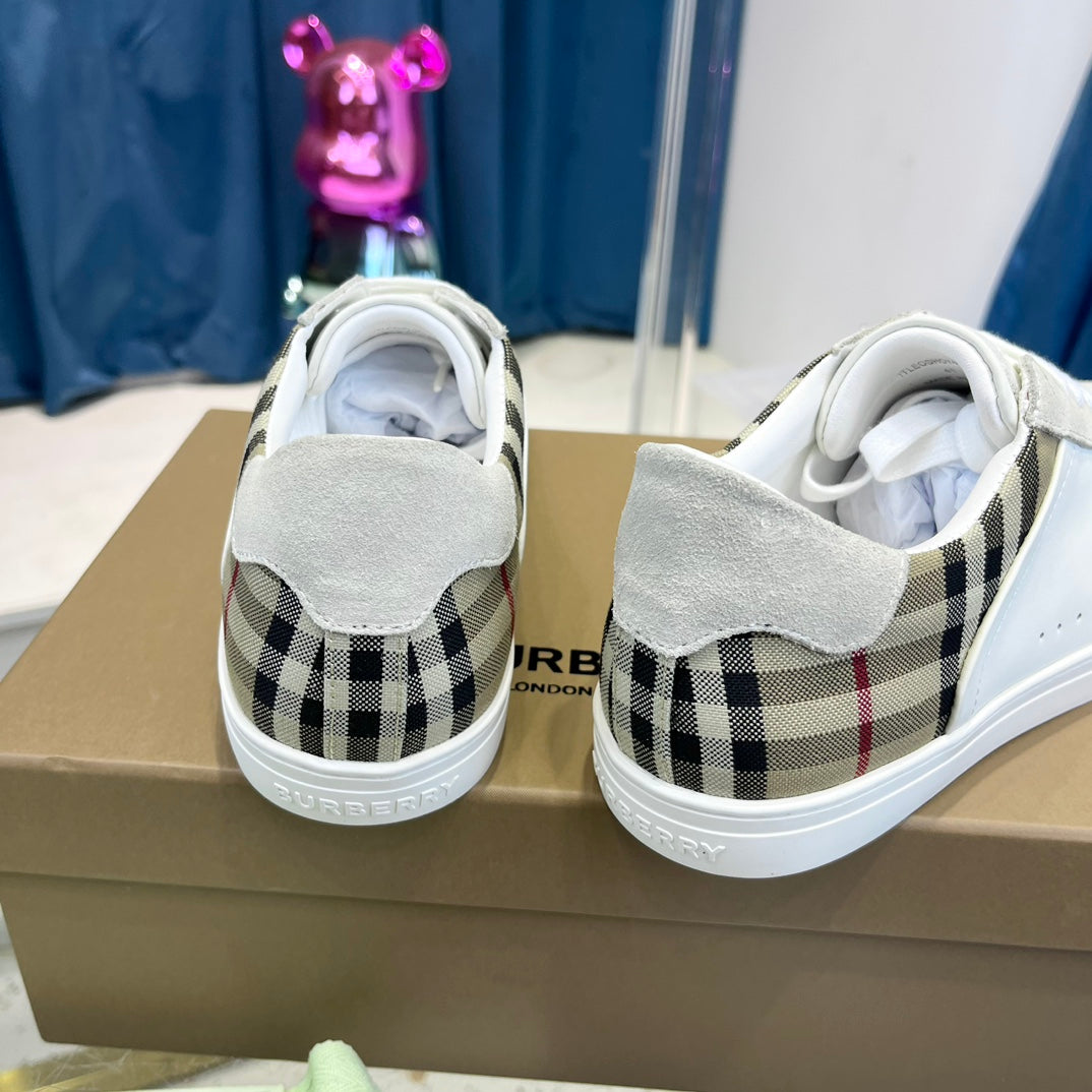 Burberry Sneakers