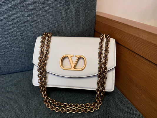 VALENTINO GARAVANI VAIN SHOULDER BAG IN SHINY CALFSKIN