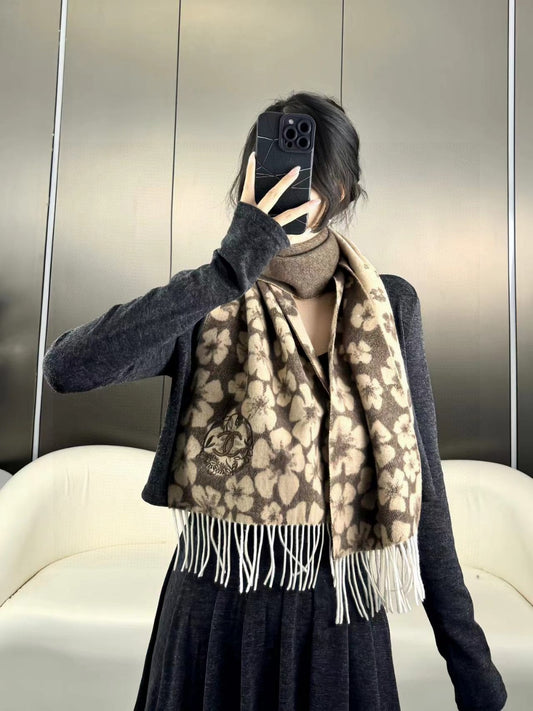 CHANEL Scarf