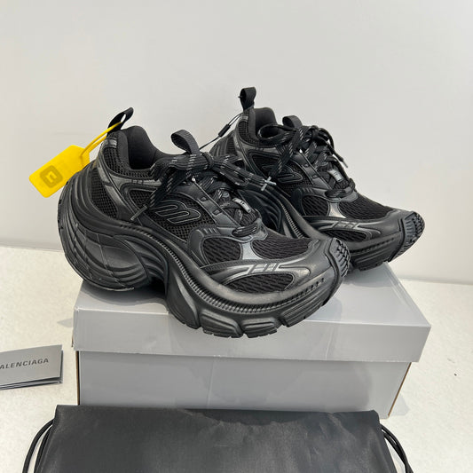 Balenciaga 10XL