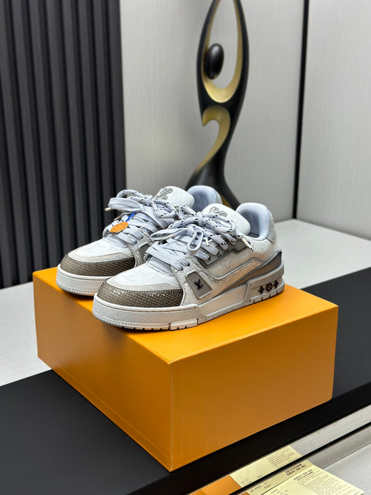 Louis Vuitton Low Top Sneaker